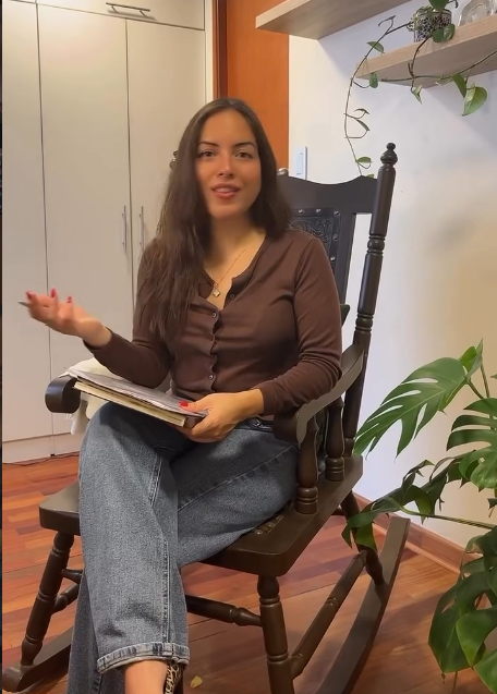 Silvana trabajando
